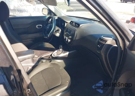 2015 Kia Soul z USA, uszkodzony, nr VIN KNDJN2A25F7799209